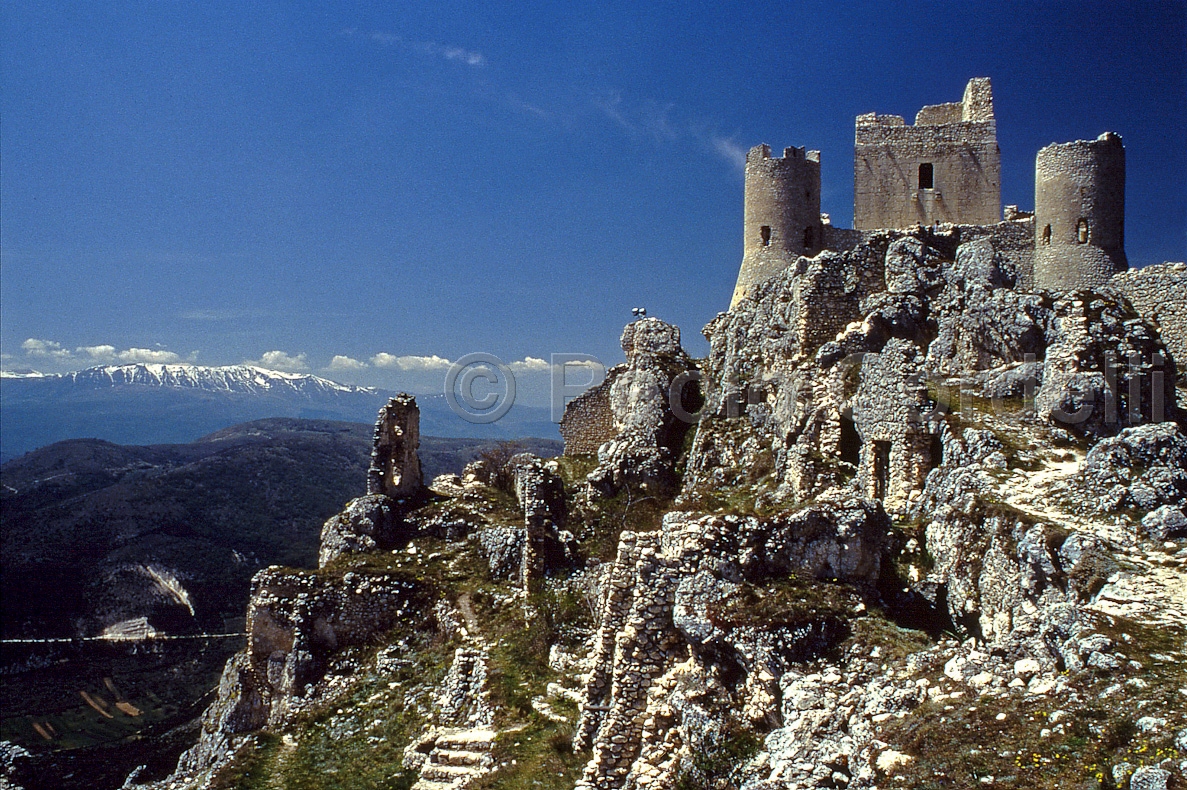 Rocca di Calascio Castle, Abruzzo, Italy
 (cod:Abruzzo 11)